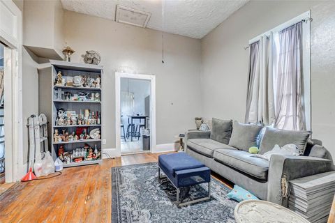 Tiny photo for 1917 Elysian Street, Houston, TX 77026 (MLS # 77927690)