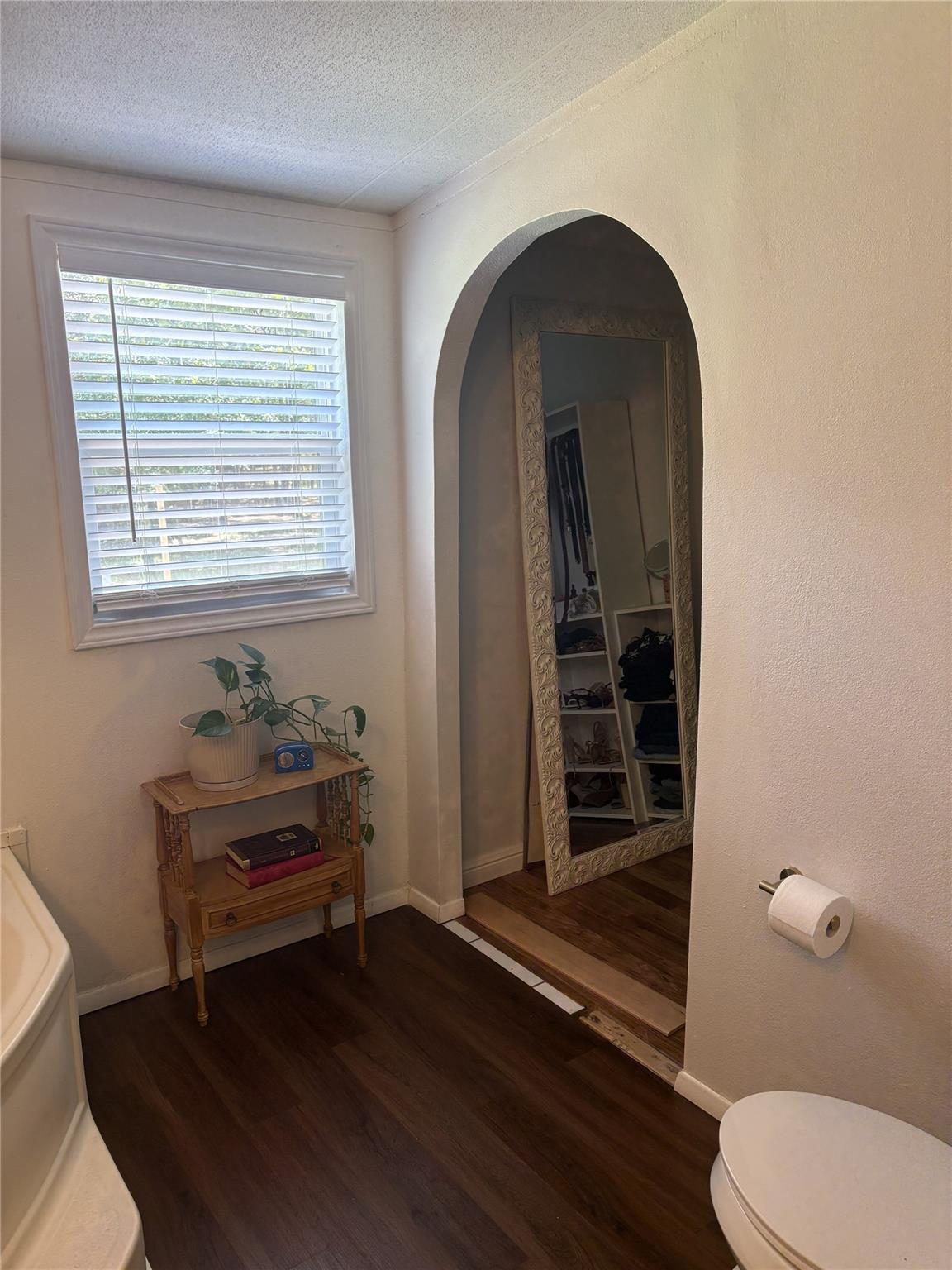 25111 Alamoway