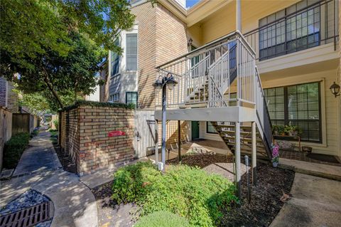 Photo of 4000 Purdue Street #118, Houston, TX 77005 (MLS # 87822265)