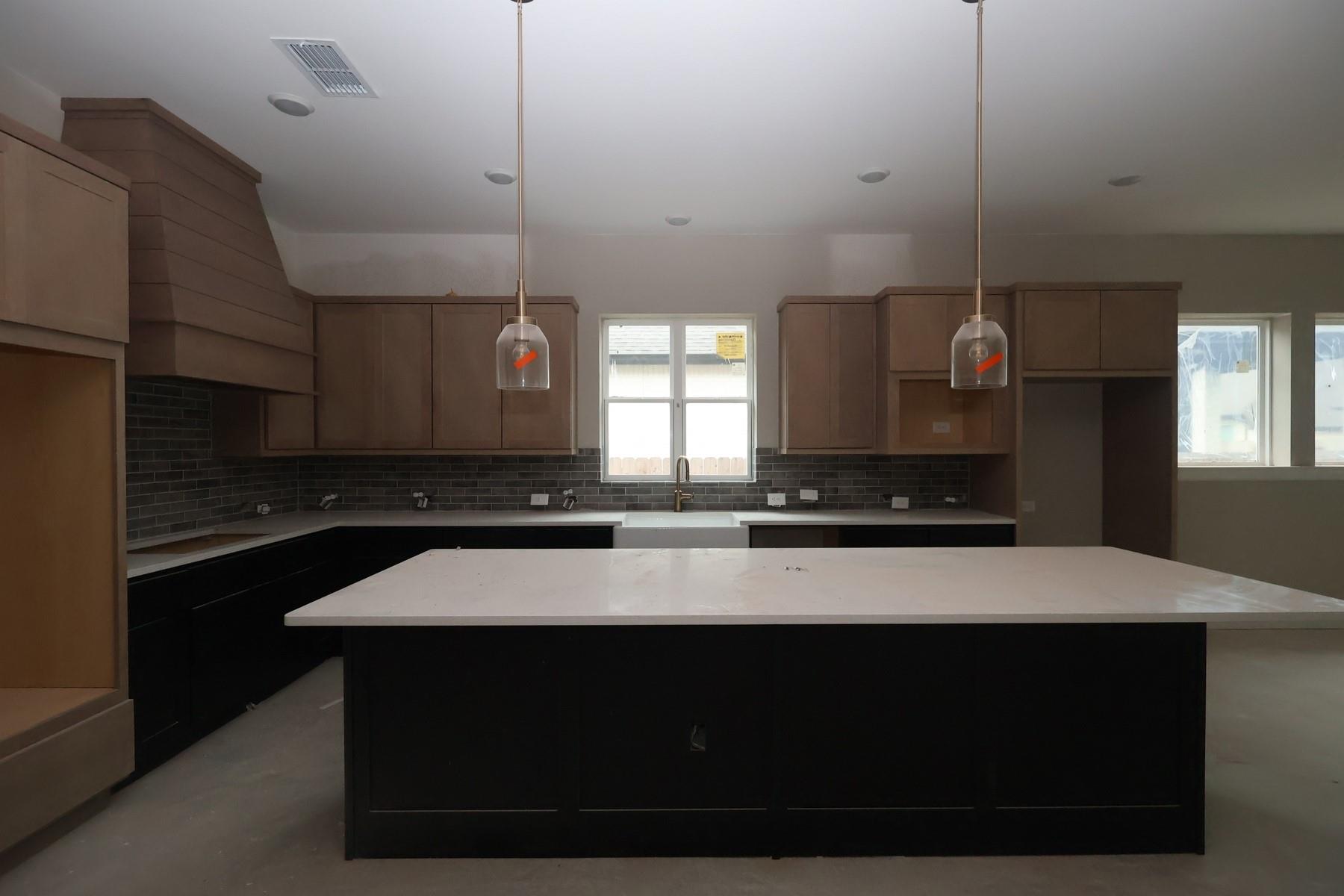 411 Flat Rock Trail