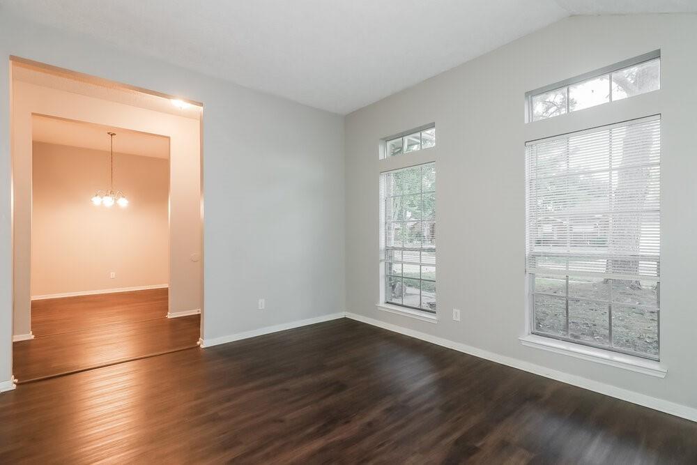 22527 Guston Hall Lane