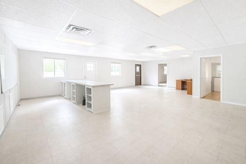 Photo of 817 Walnut, Wharton, TX 77488 (MLS # 63136057)