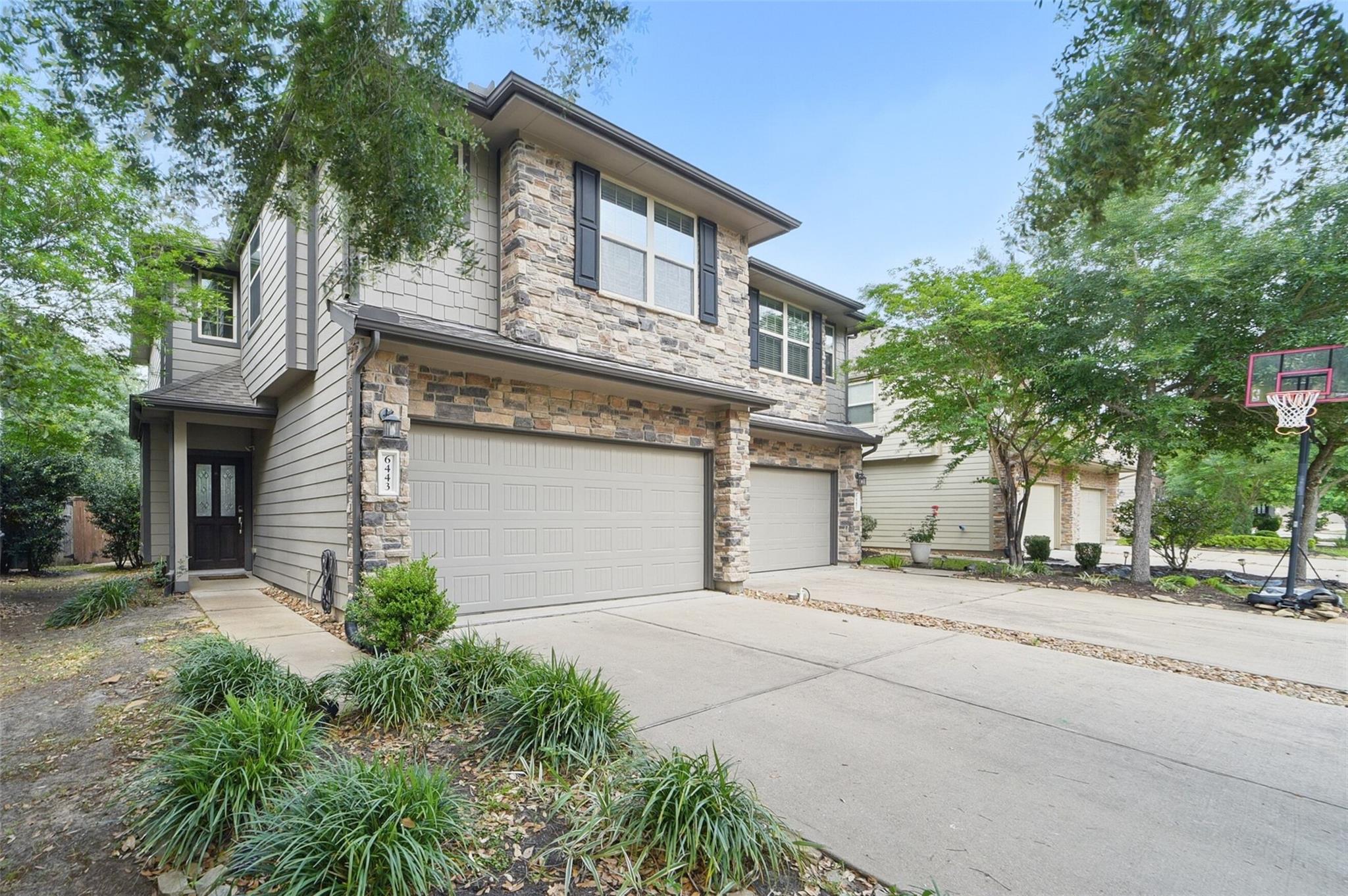 6443 Calgary Woods Lane