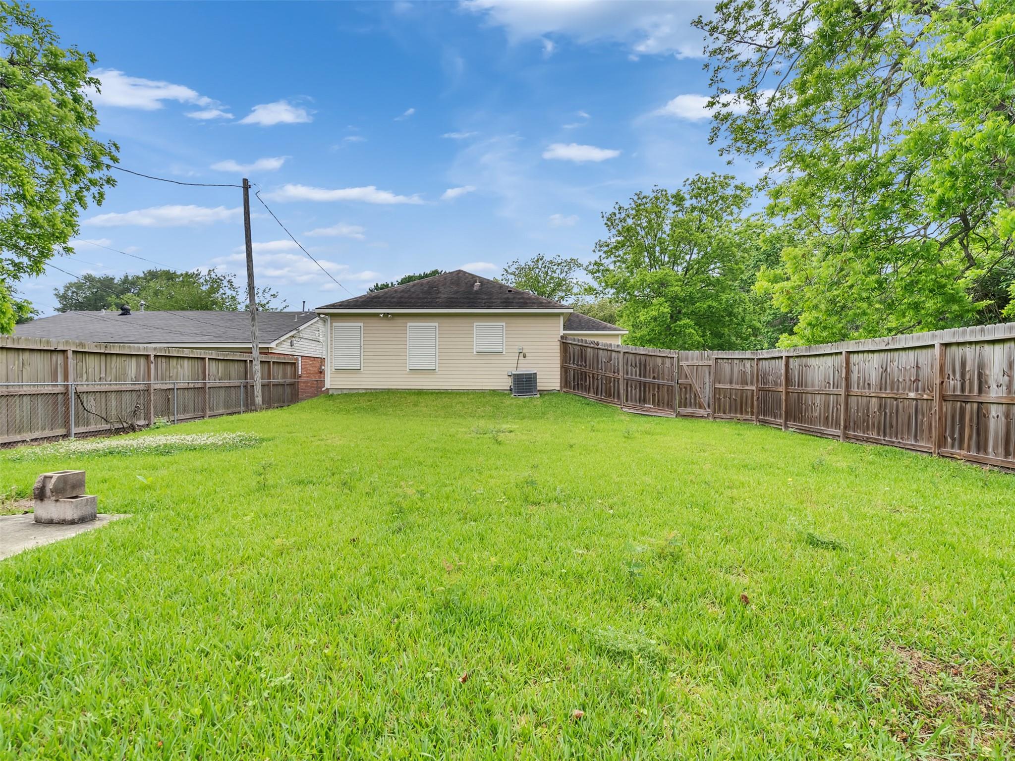 110 N Texas Street