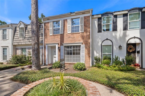 Photo of 1425 Springrock Lane #4, Houston, TX 77055 (MLS # 98596866)