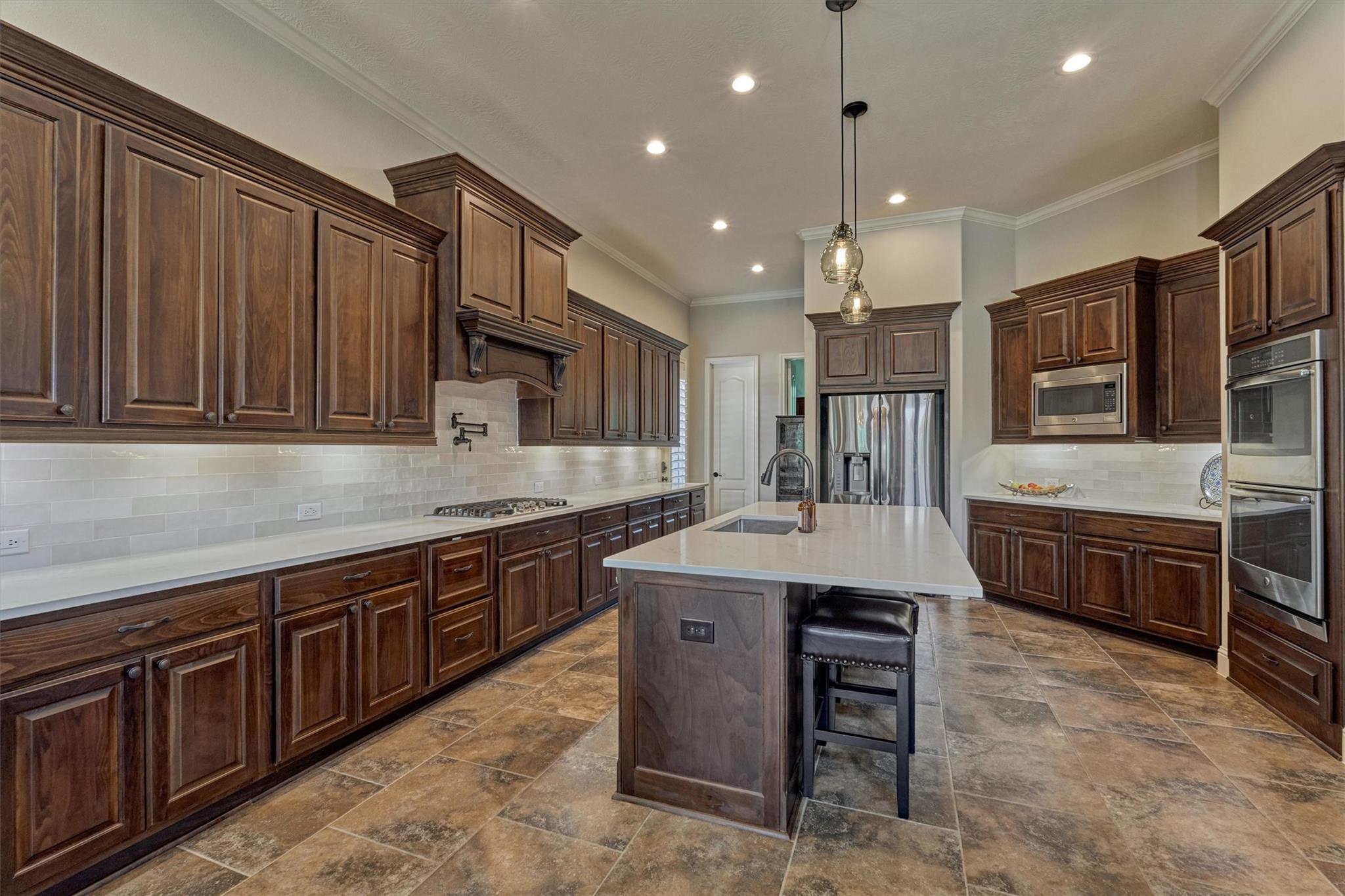 21610 Harbor Water Drive