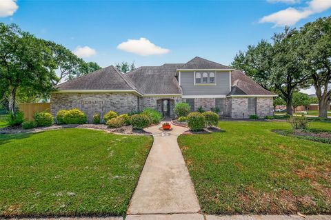 Photo of 16529 De Lozier Street, Jersey Village, TX 77040 (MLS # 10641619)