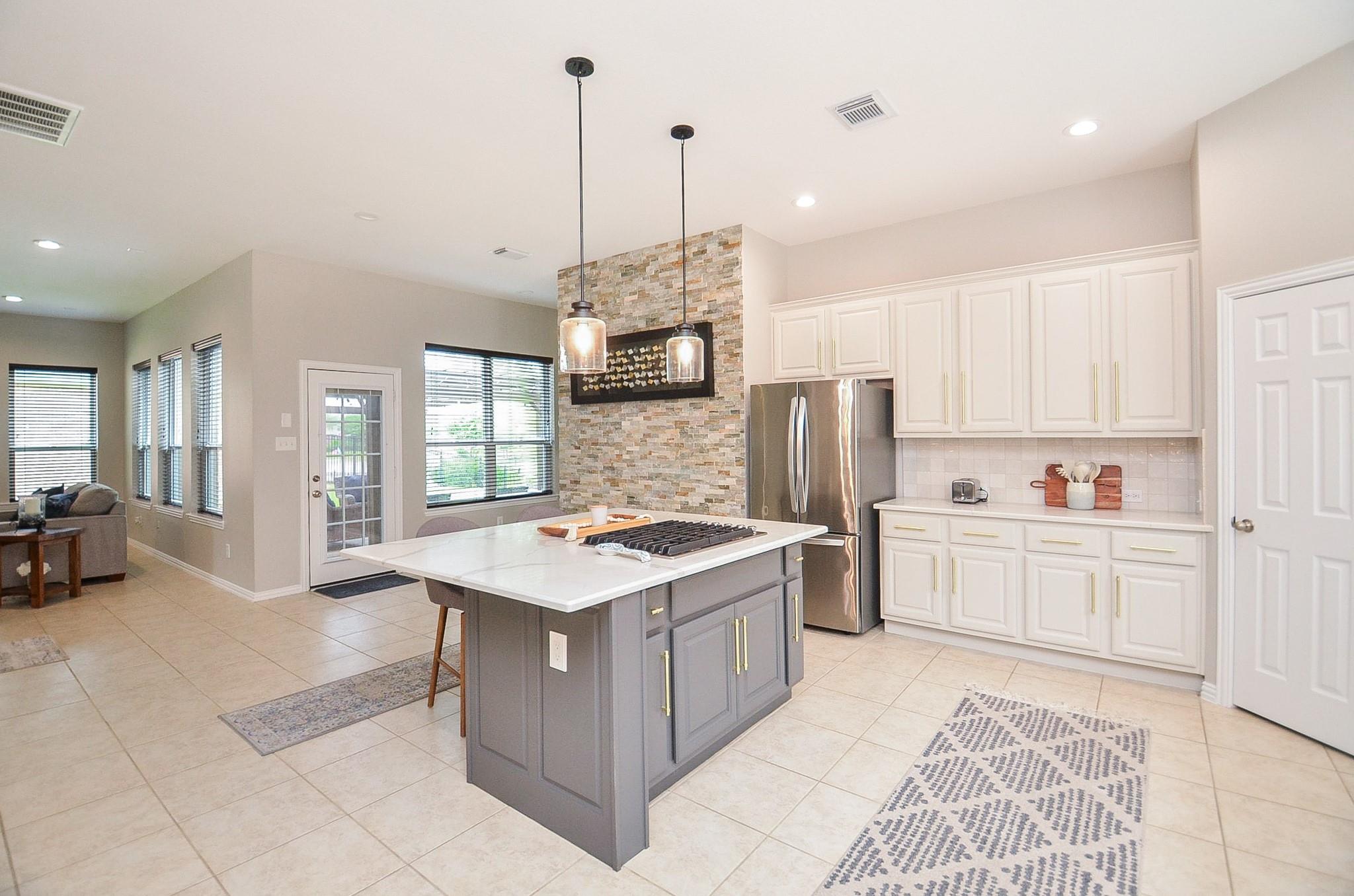 6511 Wexford Trail