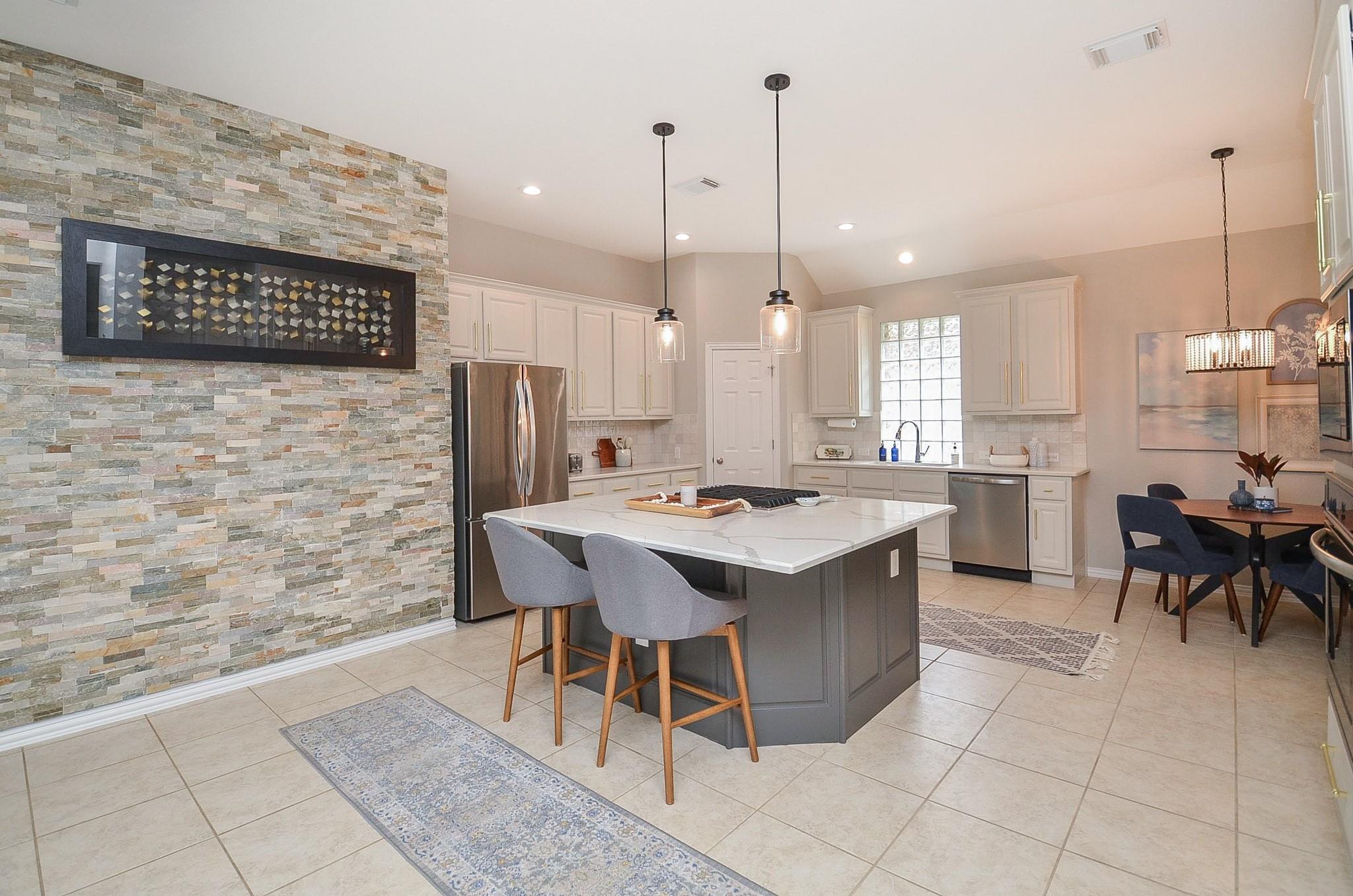 6511 Wexford Trail
