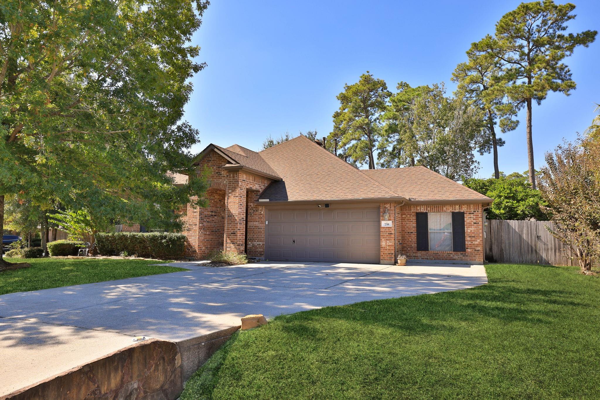 738 Oak Ridge Grove Circle