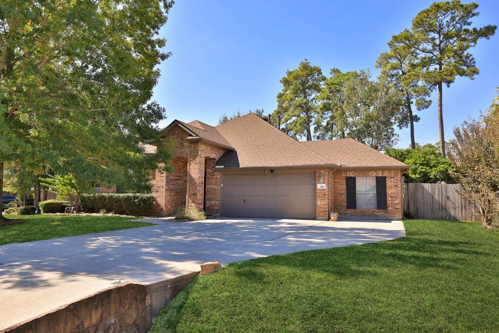 Photo of 738 Oak Ridge Grove Circle, Spring, TX 77386 (MLS # 80168331)