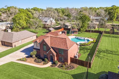 Homes For Sale - 310 Pecan Loop Drive<br/> Baytown, TX 77523