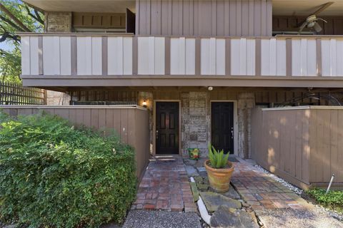 Photo of 2574 Marilee Lane #39, Houston, TX 77057 (MLS # 65182961)