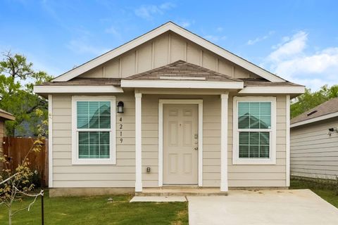 Photo of 4219 Southton Lake, San Antonio, TX 78223 (MLS # 20293802)