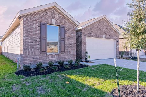 Photo of 2114 Damasi Ln Ln, Fresno, TX 77545 (MLS # 4961487)