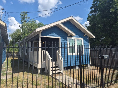 Photo of 3411 Providence Street, Houston, TX 77020 (MLS # 91476594)