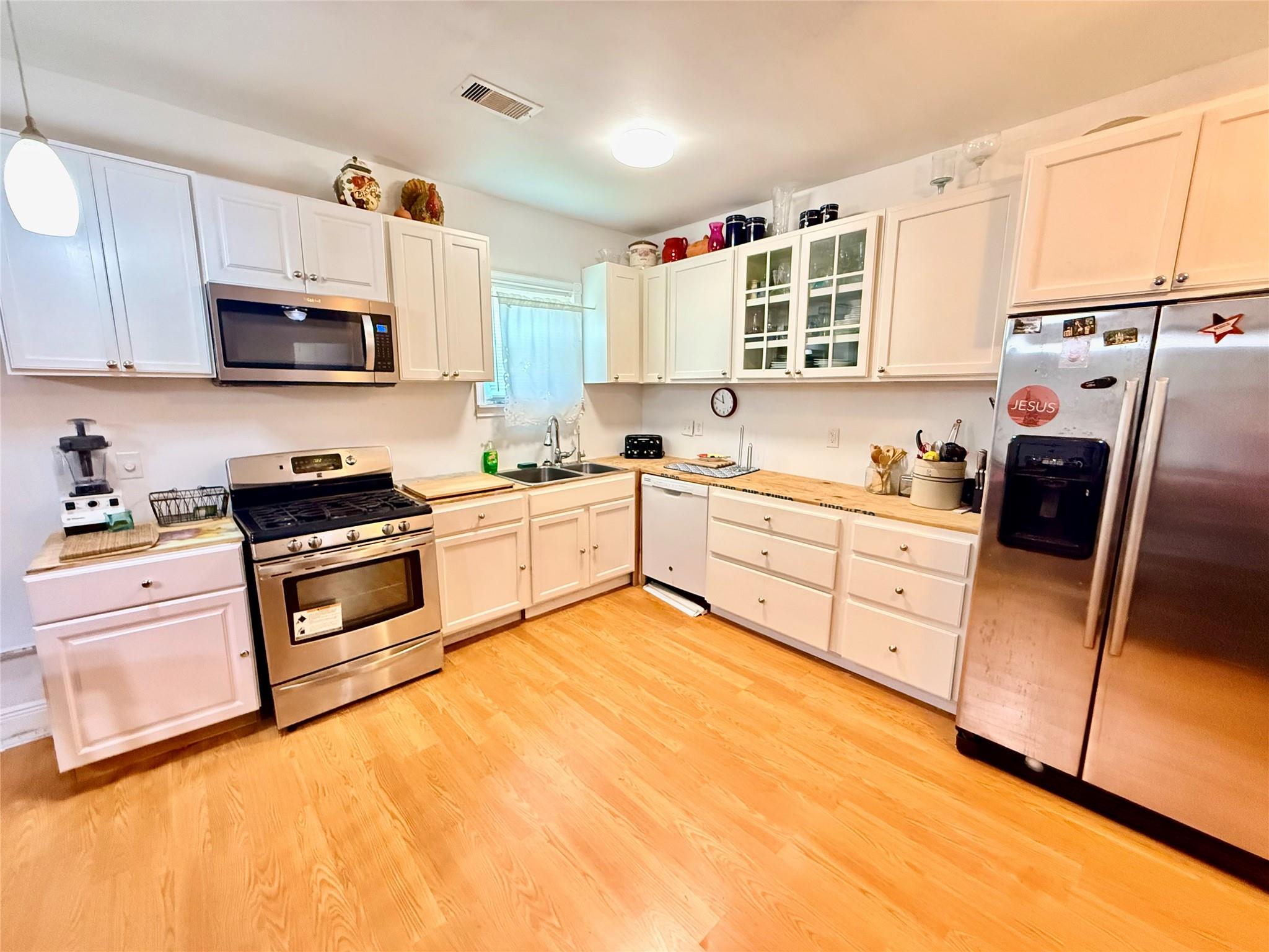 4305 Avenue N 1/2