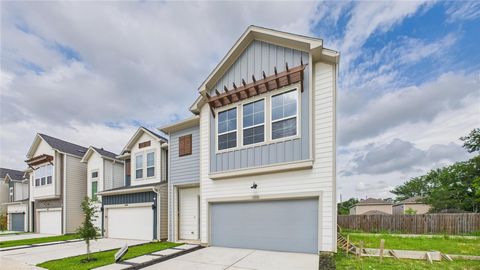 Photo of 5808 Highland Sky Lane, Houston, TX 77091 (MLS # 72731338)