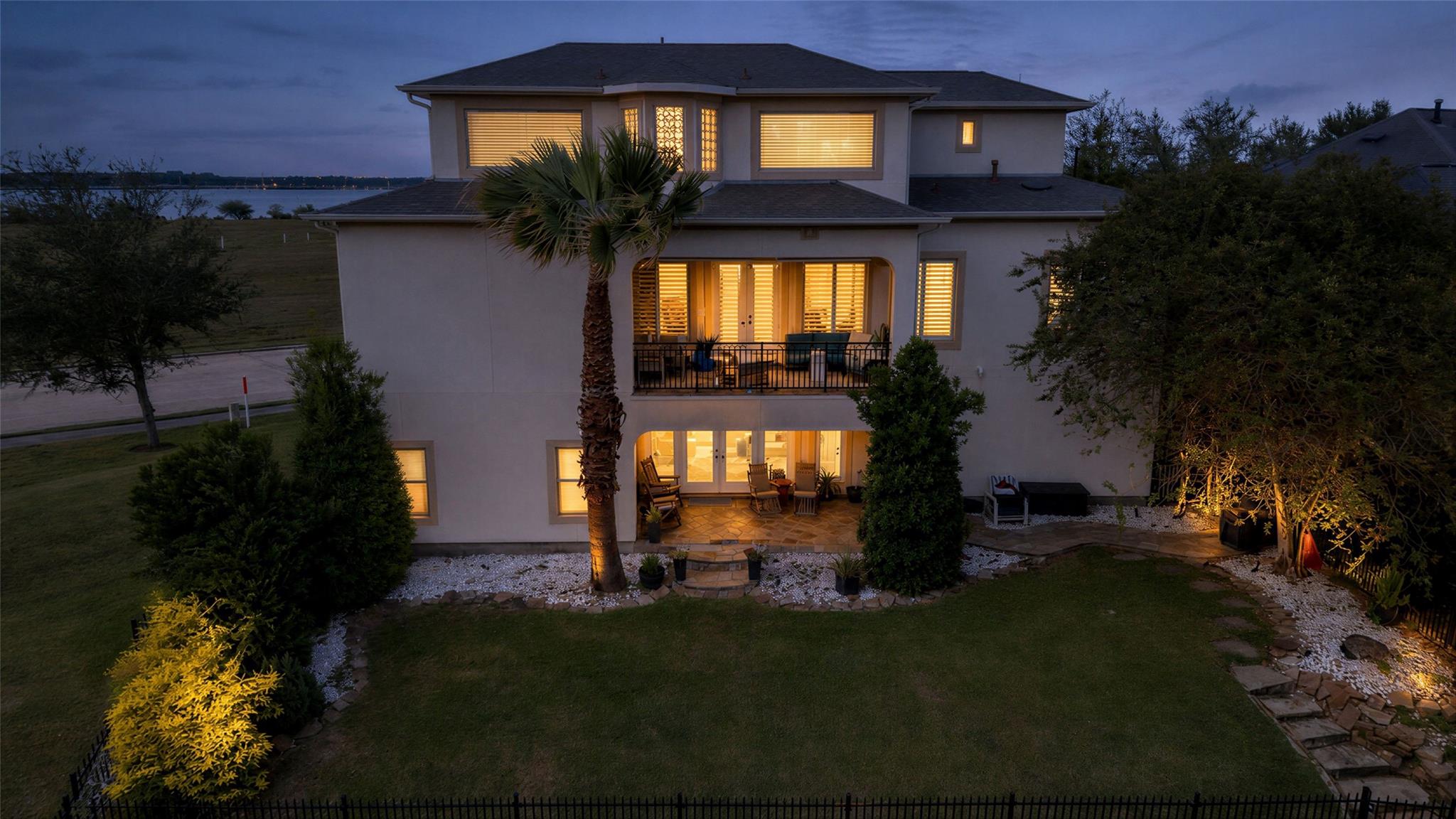 1517 Waterside Drive