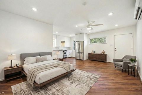 Tiny photo for 6306 Pineshade Lane, Houston, TX 77008 (MLS # 90726431)