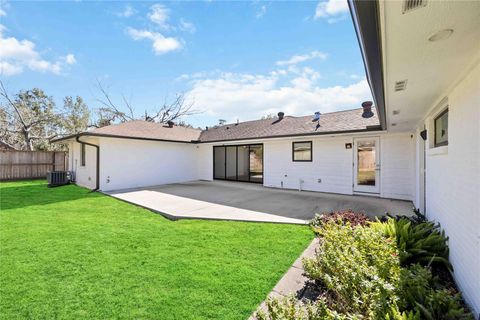 Tiny photo for 6306 Pineshade Lane, Houston, TX 77008 (MLS # 90726431)