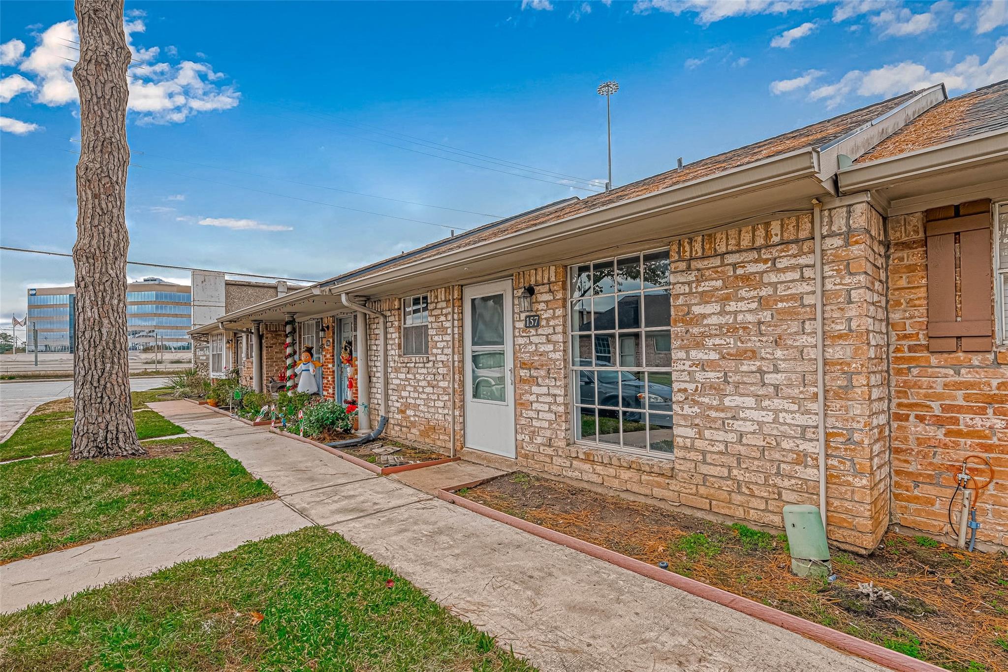 1110 W Tri Oaks Lane 157