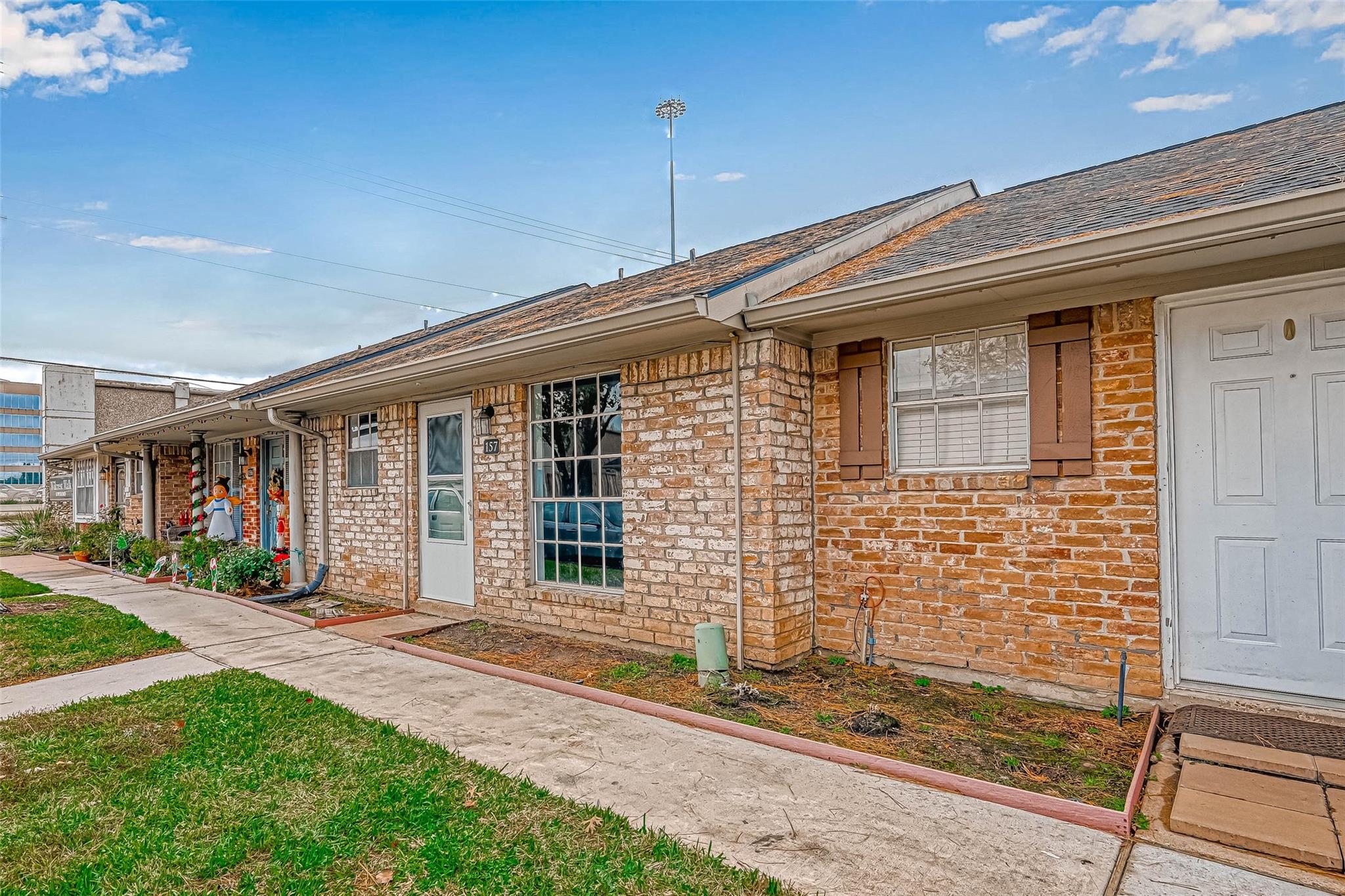 1110 W Tri Oaks Lane 157