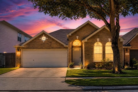 Photo of 12907 Echo Landing Drive, Houston, TX 77070 (MLS # 35152827)