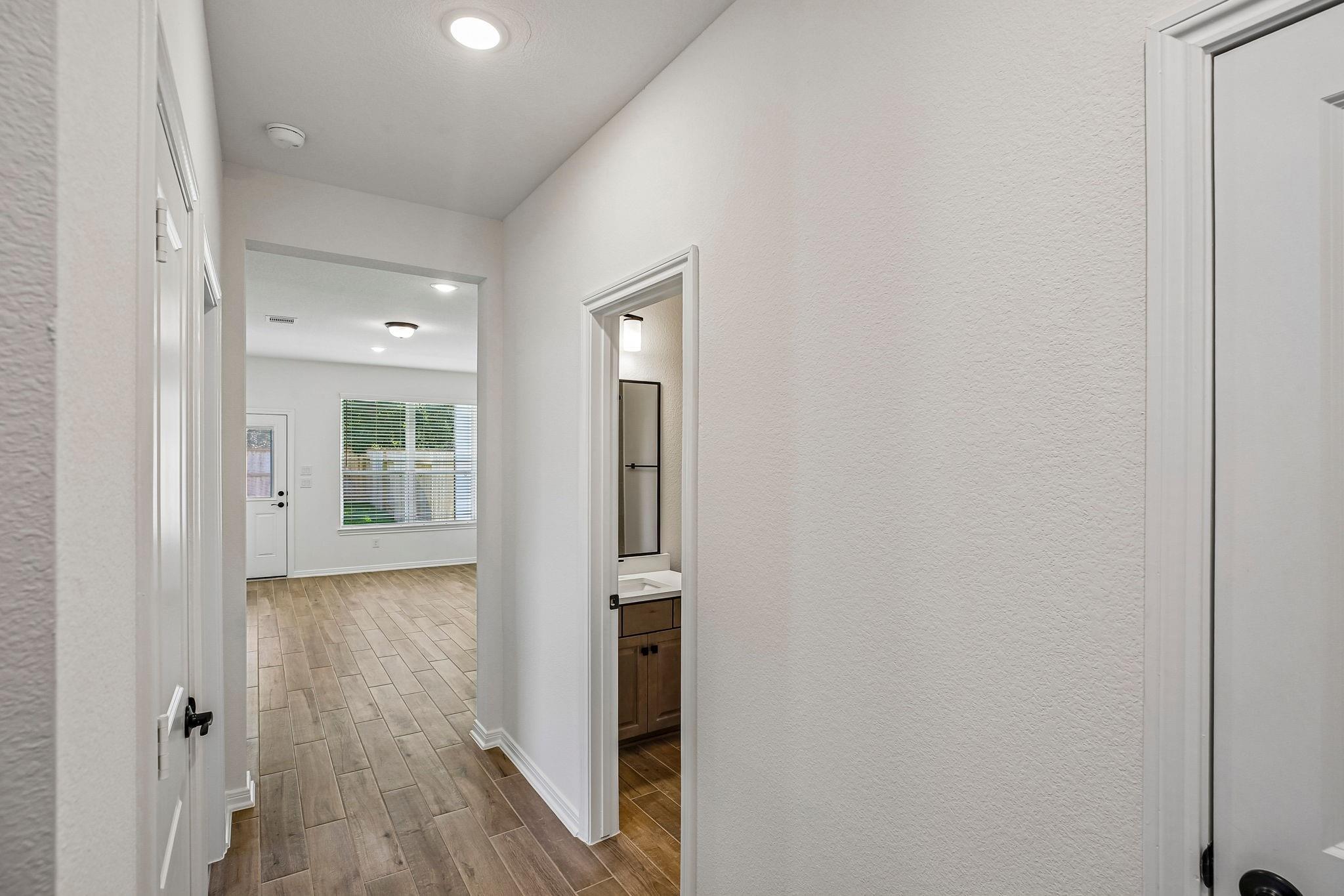 417 East Coralburst Loop