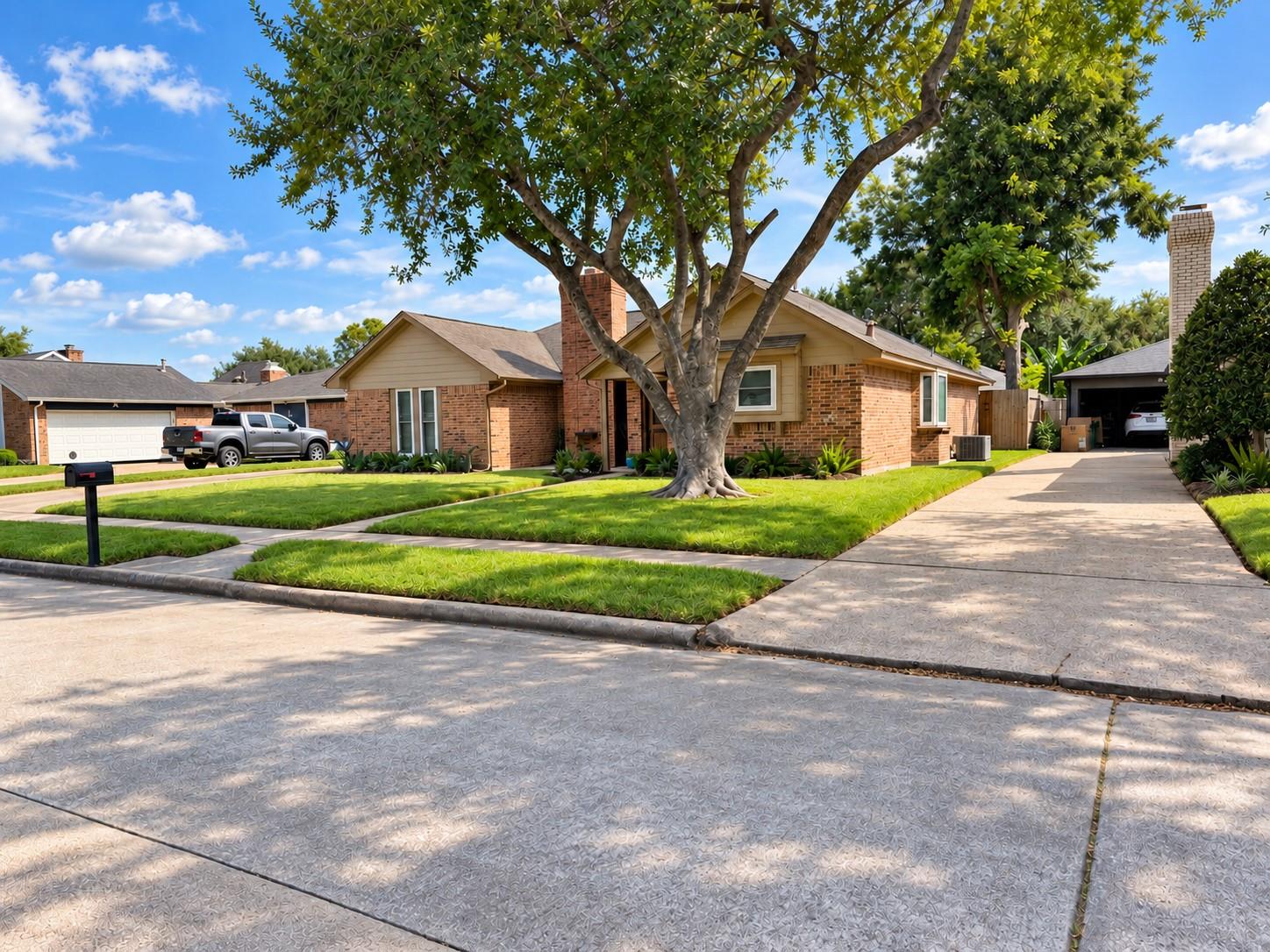 6102 Canada Drive