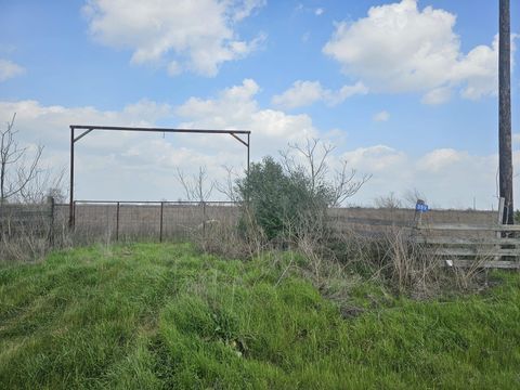 Photo of 889 Old Columbus Rd N, Sealy, TX 77474 (MLS # 32855130)