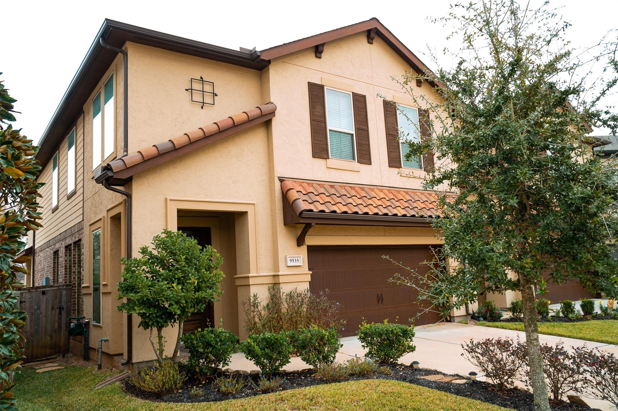 9535 Scanlan Heights Lane