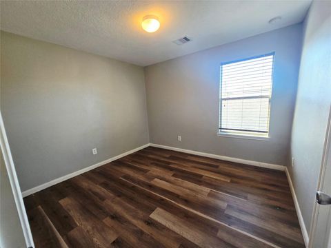 Tiny photo for 1011 Larks Trace Lane, Houston, TX 77090 (MLS # 65781132)