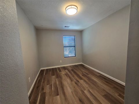 Tiny photo for 1011 Larks Trace Lane, Houston, TX 77090 (MLS # 65781132)