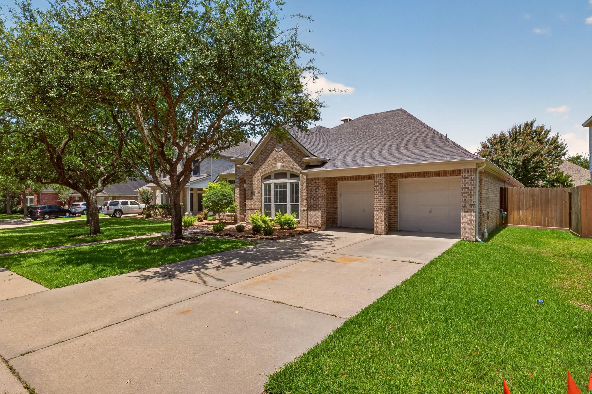 2906 Grand Shore Court