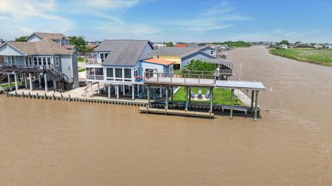 Photo of 395 Redfish Drive, Freeport, TX 77541 (MLS # 60899732)