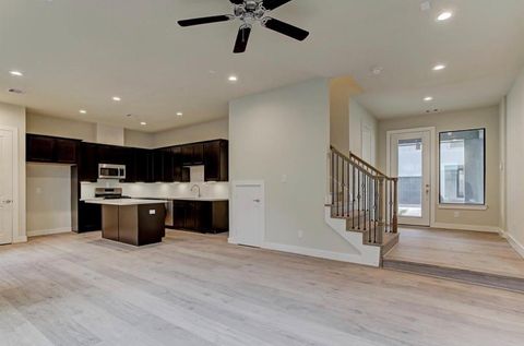 Photo of 1106 Fuschia Road, Houston, TX 77055 (MLS # 52564002)
