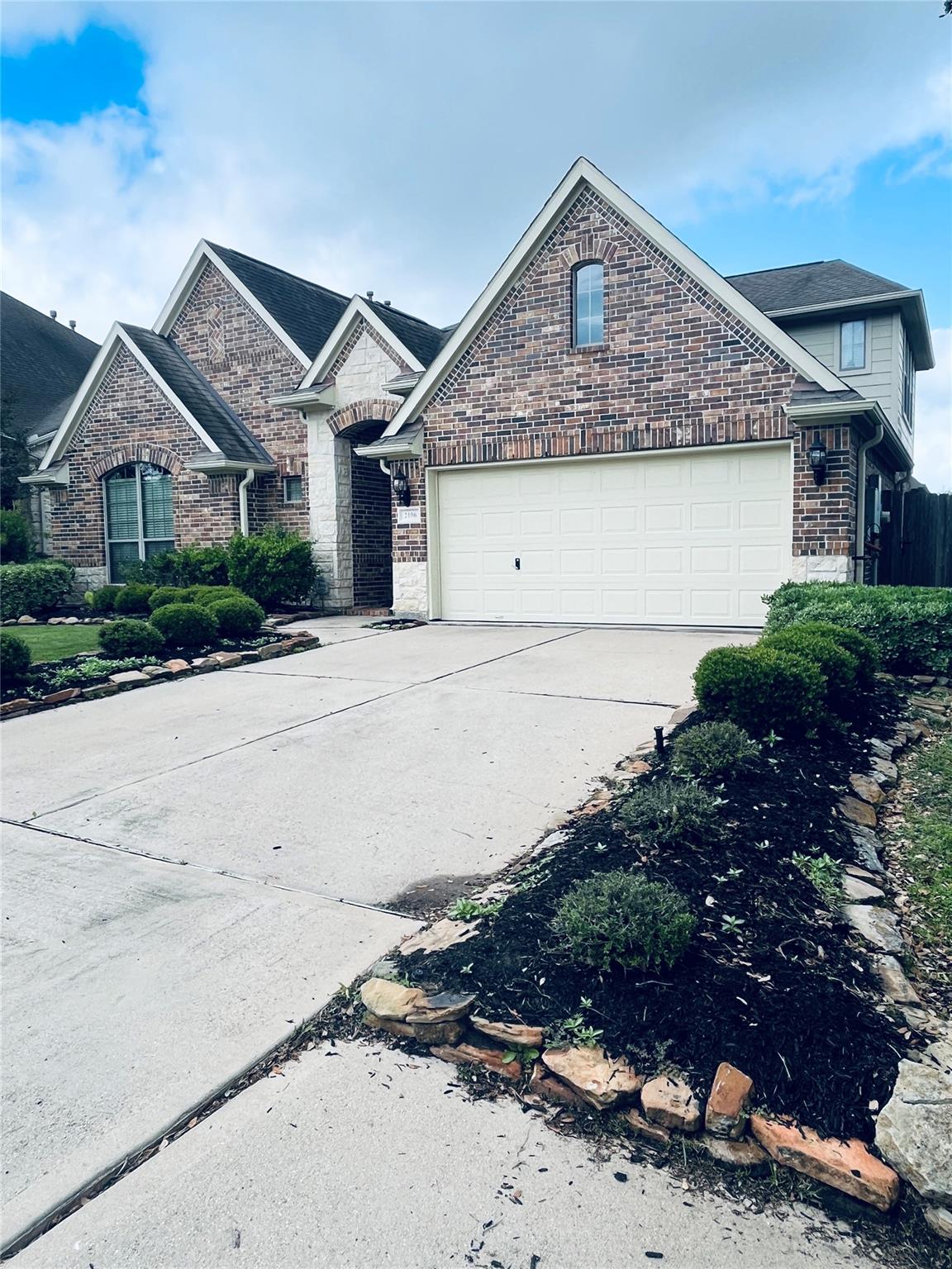 2106 Cambridge Bay Drive