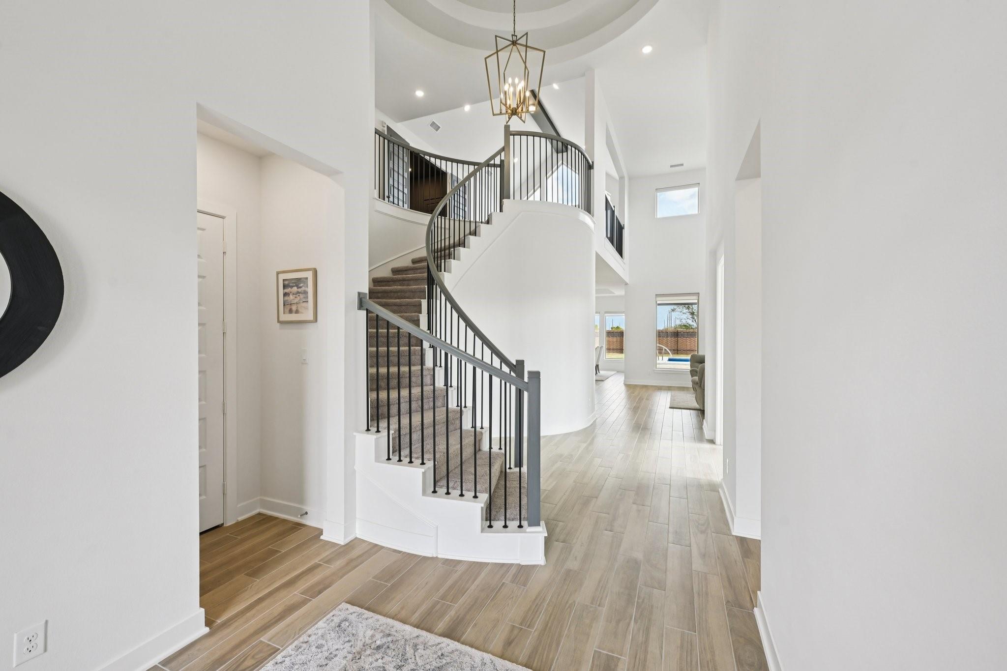 24723 Blooming Sunflower Trail