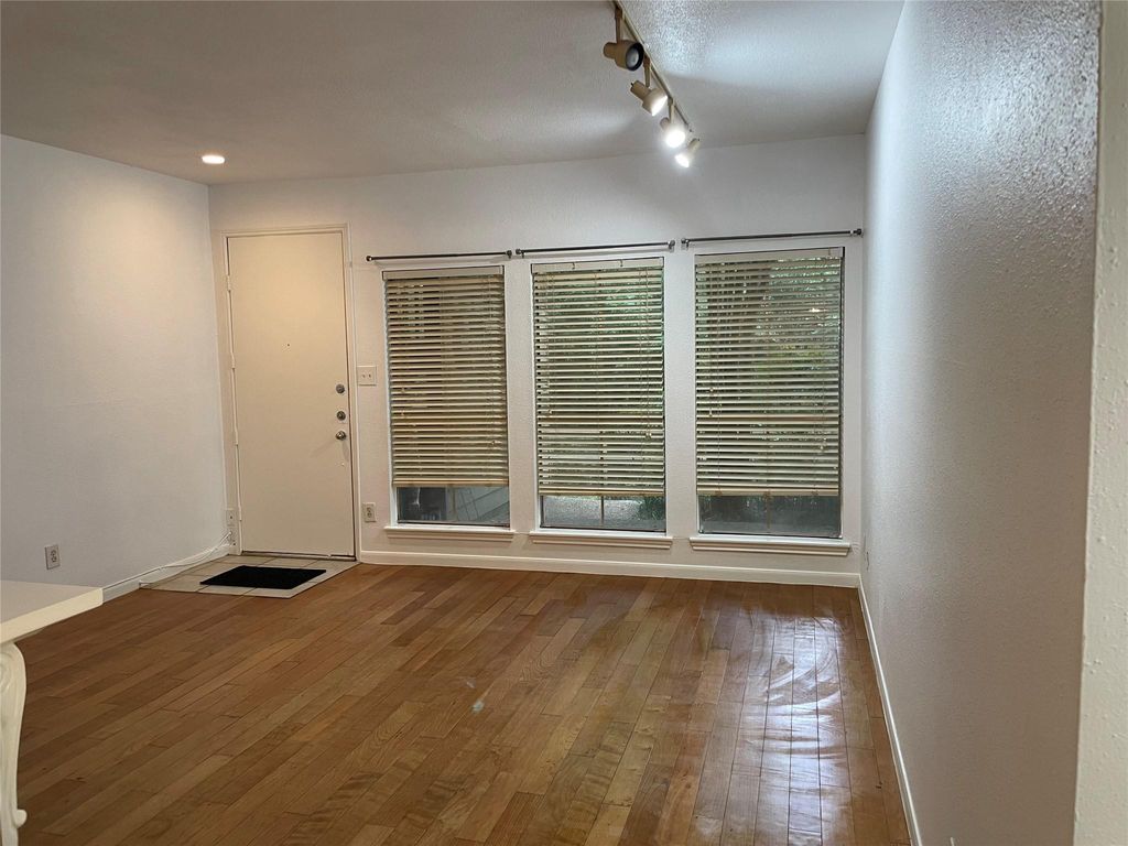 Photo of 2100 Tanglewilde Street #597, Houston, TX 77063 (MLS # 44594933)