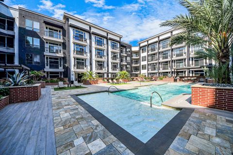 Photo of 3800 Main St Street #2.318, Houston, TX 77002 (MLS # 90371173)