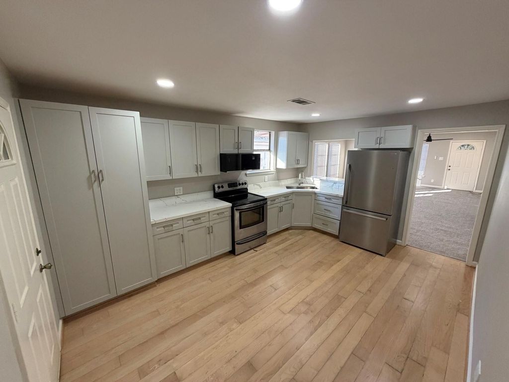 Photo of 1554 Scharpe Street, Houston, TX 77023 (MLS # 35671096)