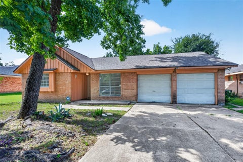 Photo of 5010 Shilo Drive, Houston, TX 77032 (MLS # 22497743)