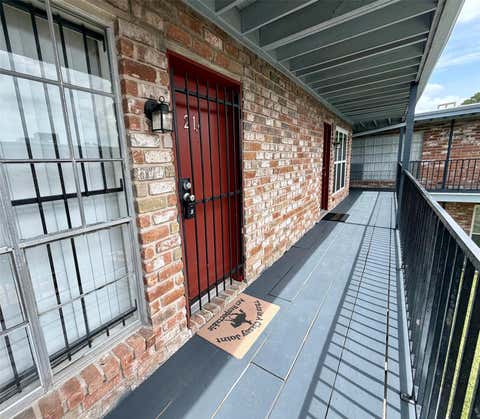 Photo of 5615 Bissonnet Street #214 A, Houston, TX 77081 (MLS # 44187536)