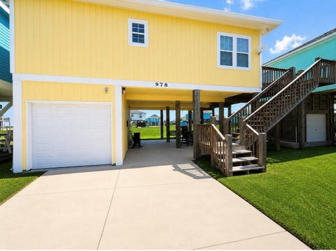 Homes For Sale - 978 Mary Ann<br/> Galveston County, Crystal Beach, TX 77650