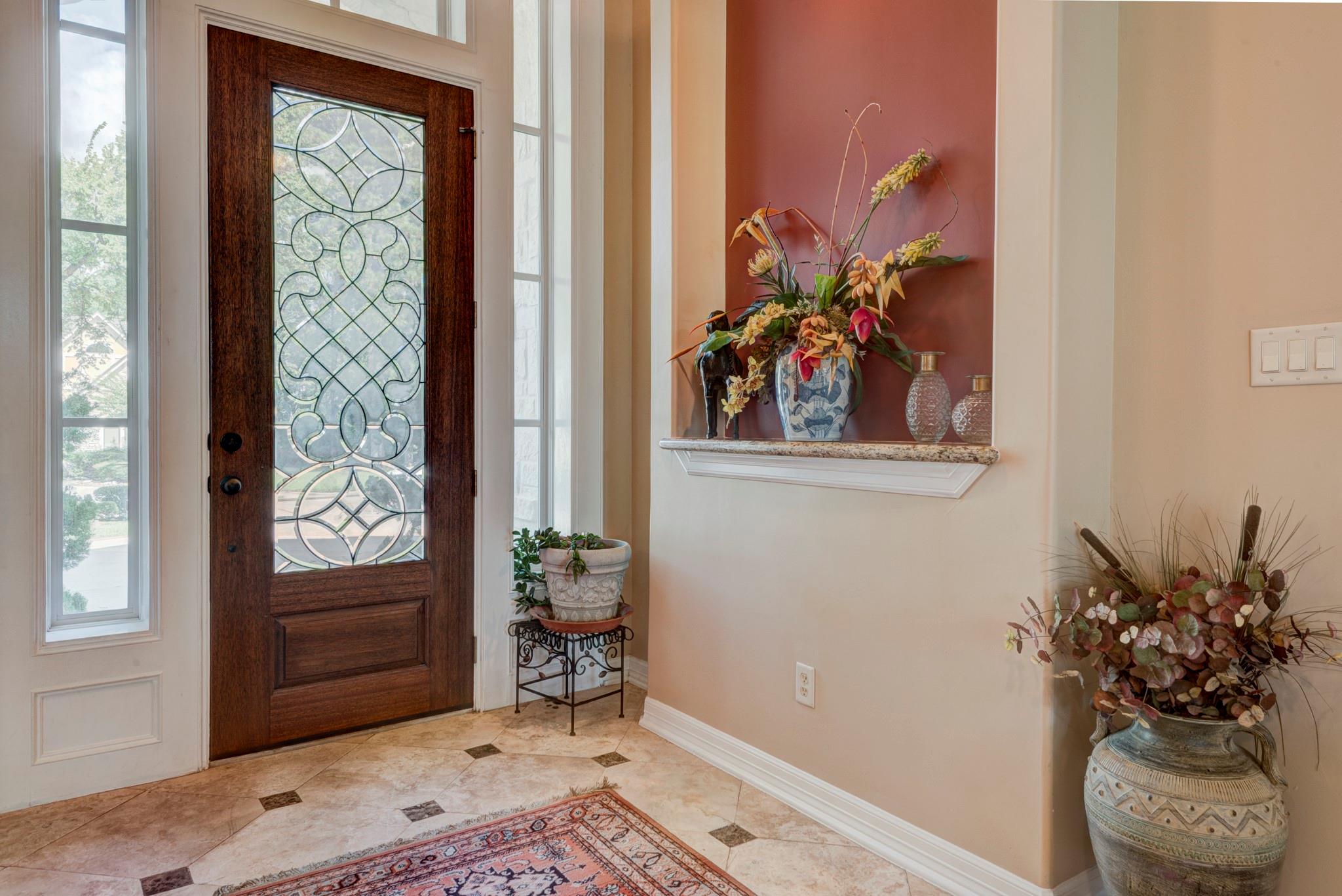 40 W Oaks Court