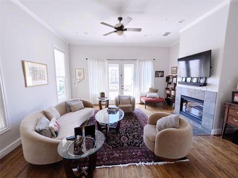 Photo of 939 Queen Annes Road, Houston, TX 77024 (MLS # 19160909)