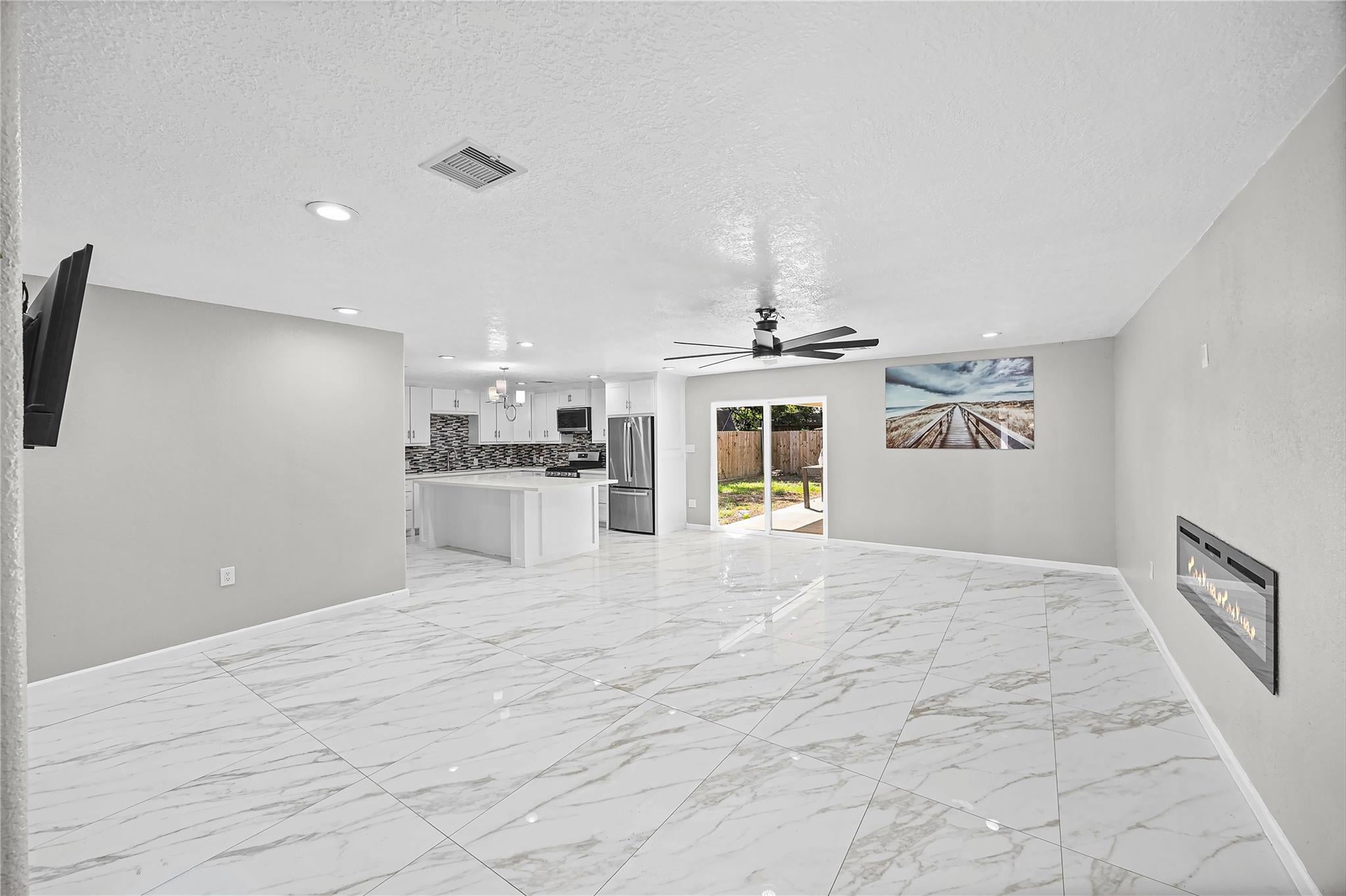 1208 Blackberry Drive