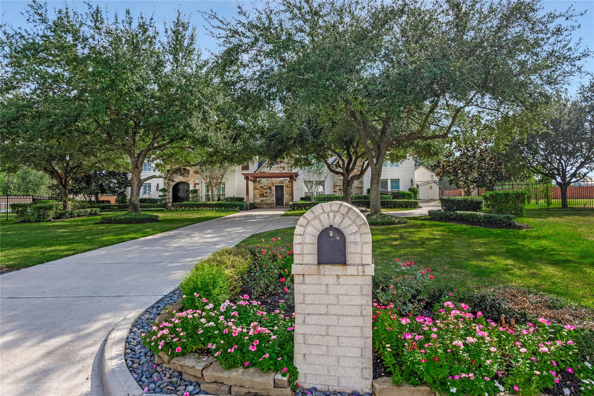 24803 Laguna Edge Drive