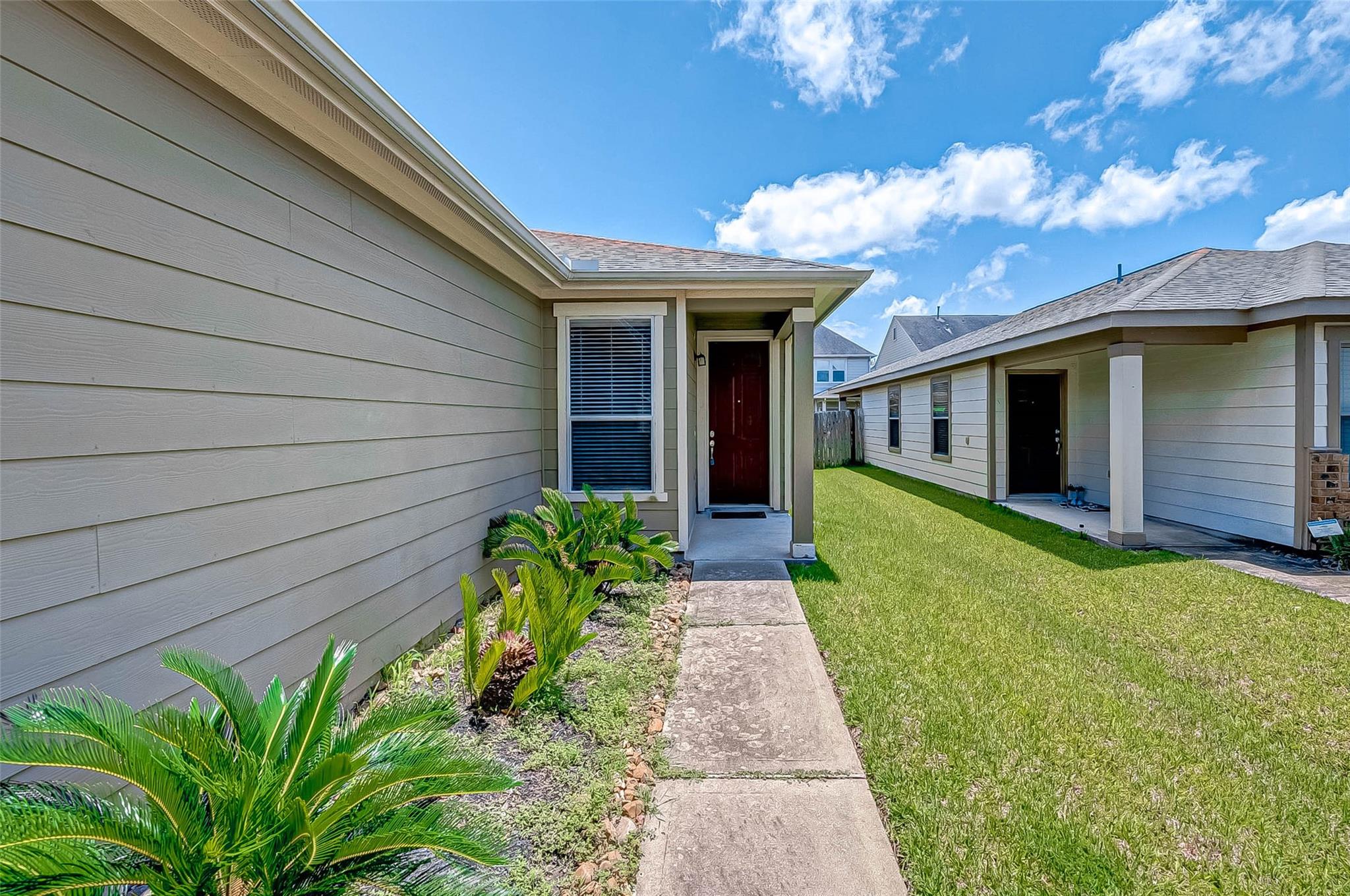 26123 Parkman Grove Drive